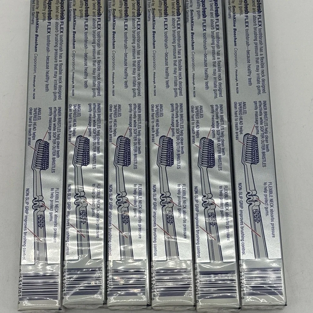 6- Aquafresh FLEX Toothbrush Full Size SOFT In Clear Hard Plastic Case NOS Read